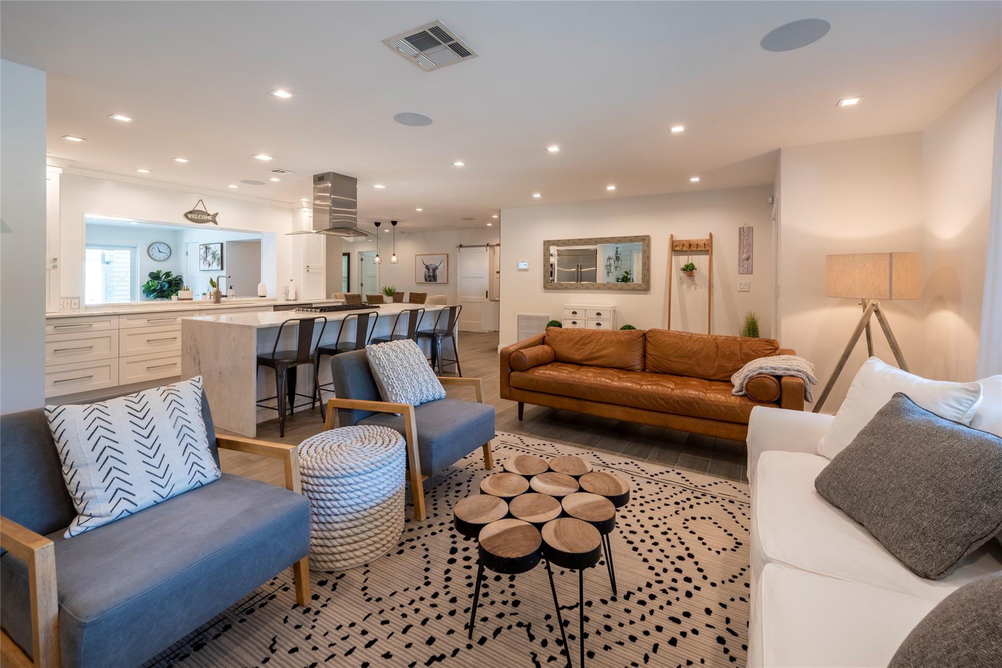 1959 SE 25th Ave Fort Lauderdale, FL 33316