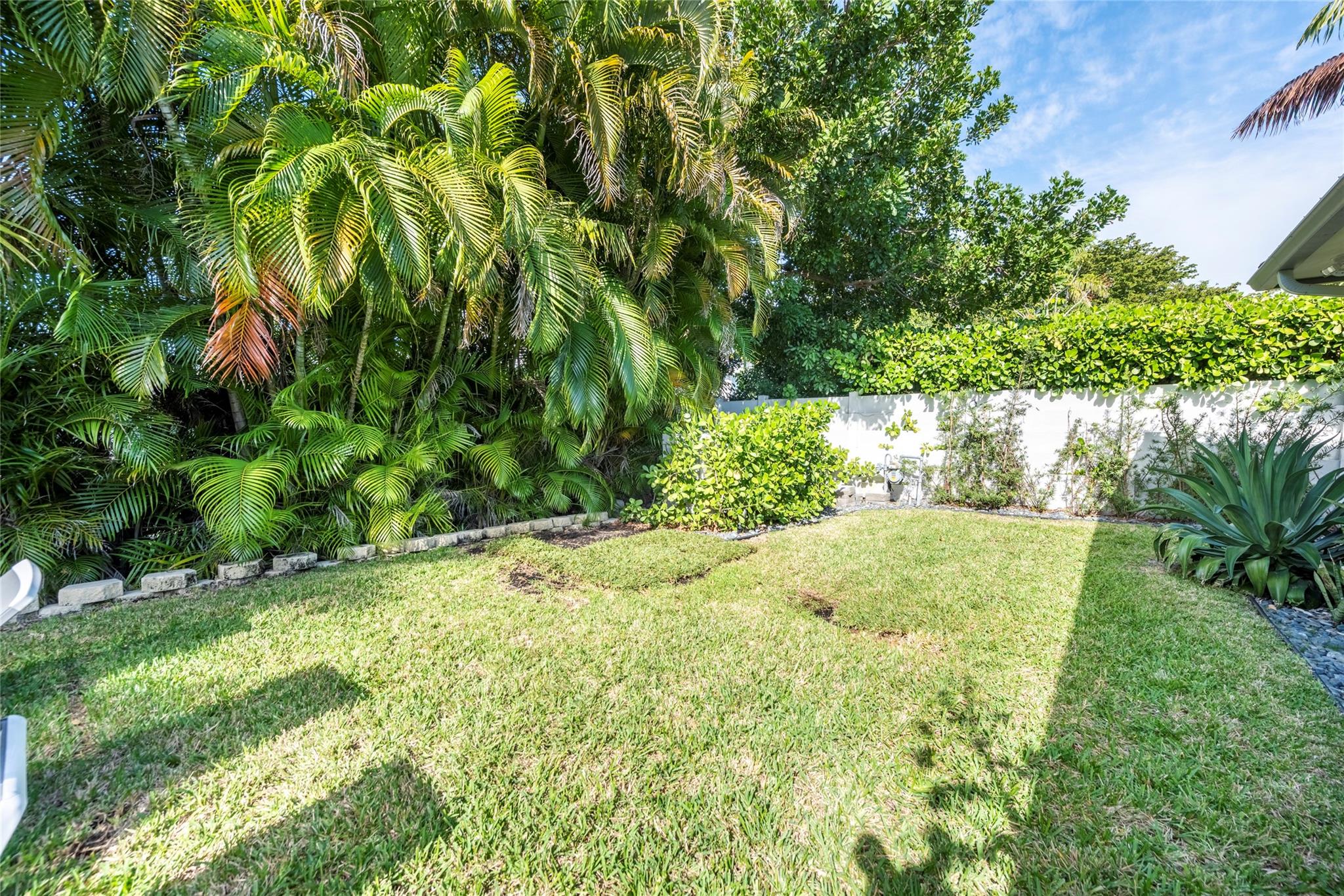 1959 SE 25th Ave Fort Lauderdale, FL 33316