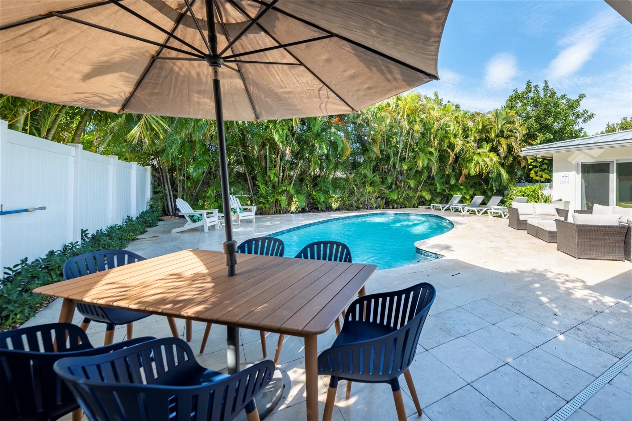 1959 SE 25th Ave Fort Lauderdale, FL 33316