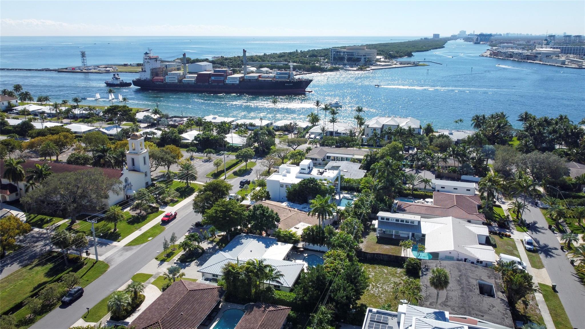 1959 SE 25th Ave Fort Lauderdale, FL 33316