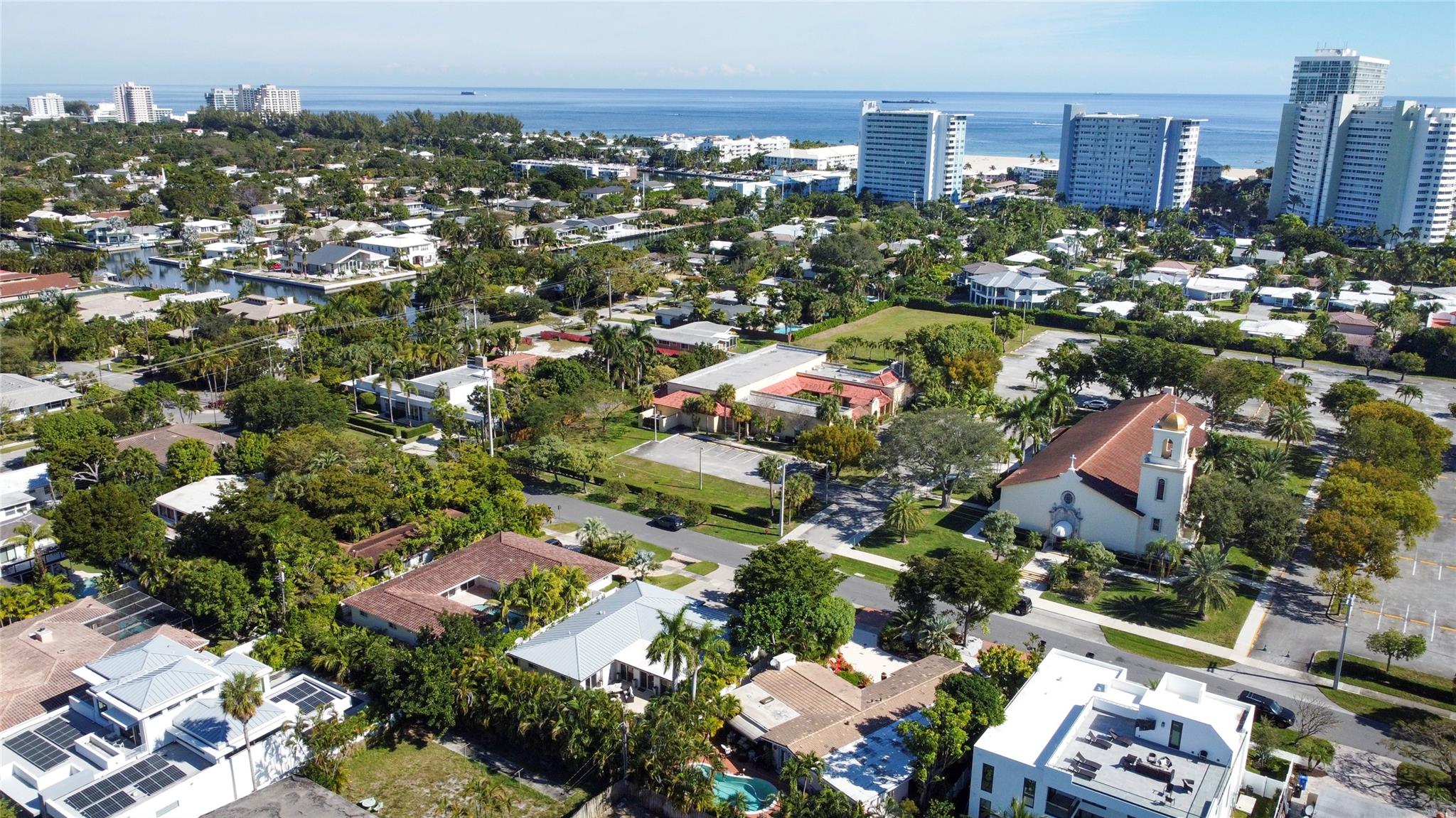 1959 SE 25th Ave Fort Lauderdale, FL 33316