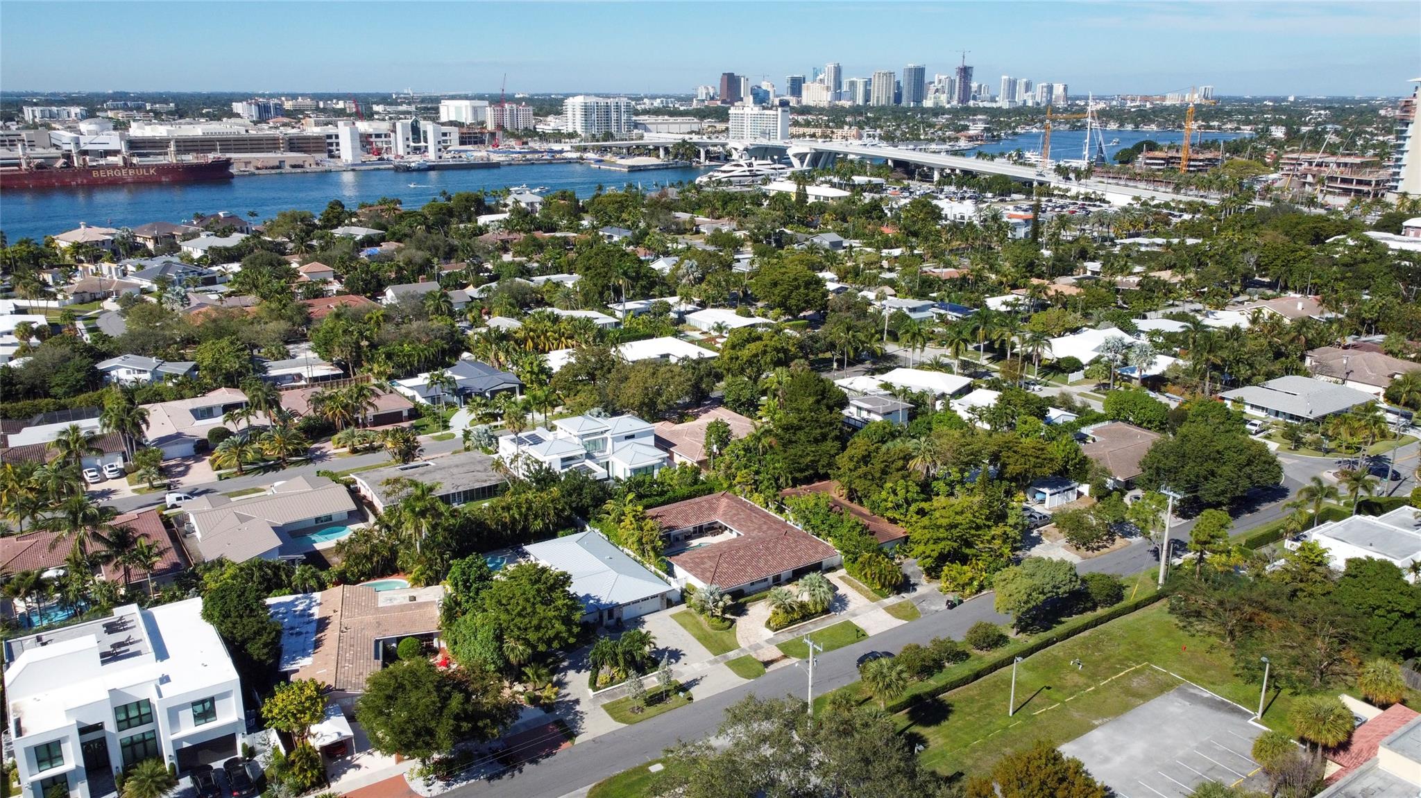 1959 SE 25th Ave Fort Lauderdale, FL 33316