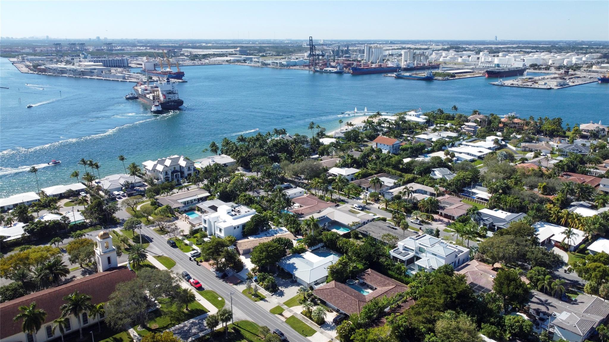 1959 SE 25th Ave Fort Lauderdale, FL 33316