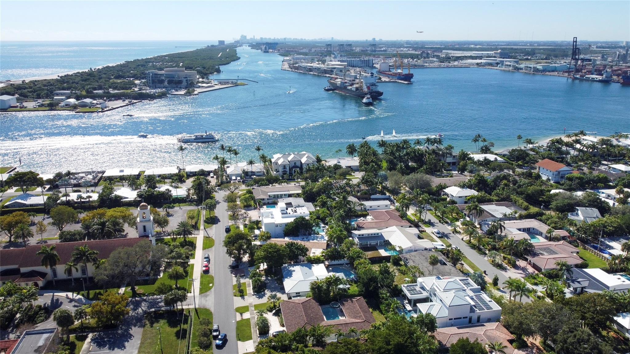 1959 SE 25th Ave Fort Lauderdale, FL 33316