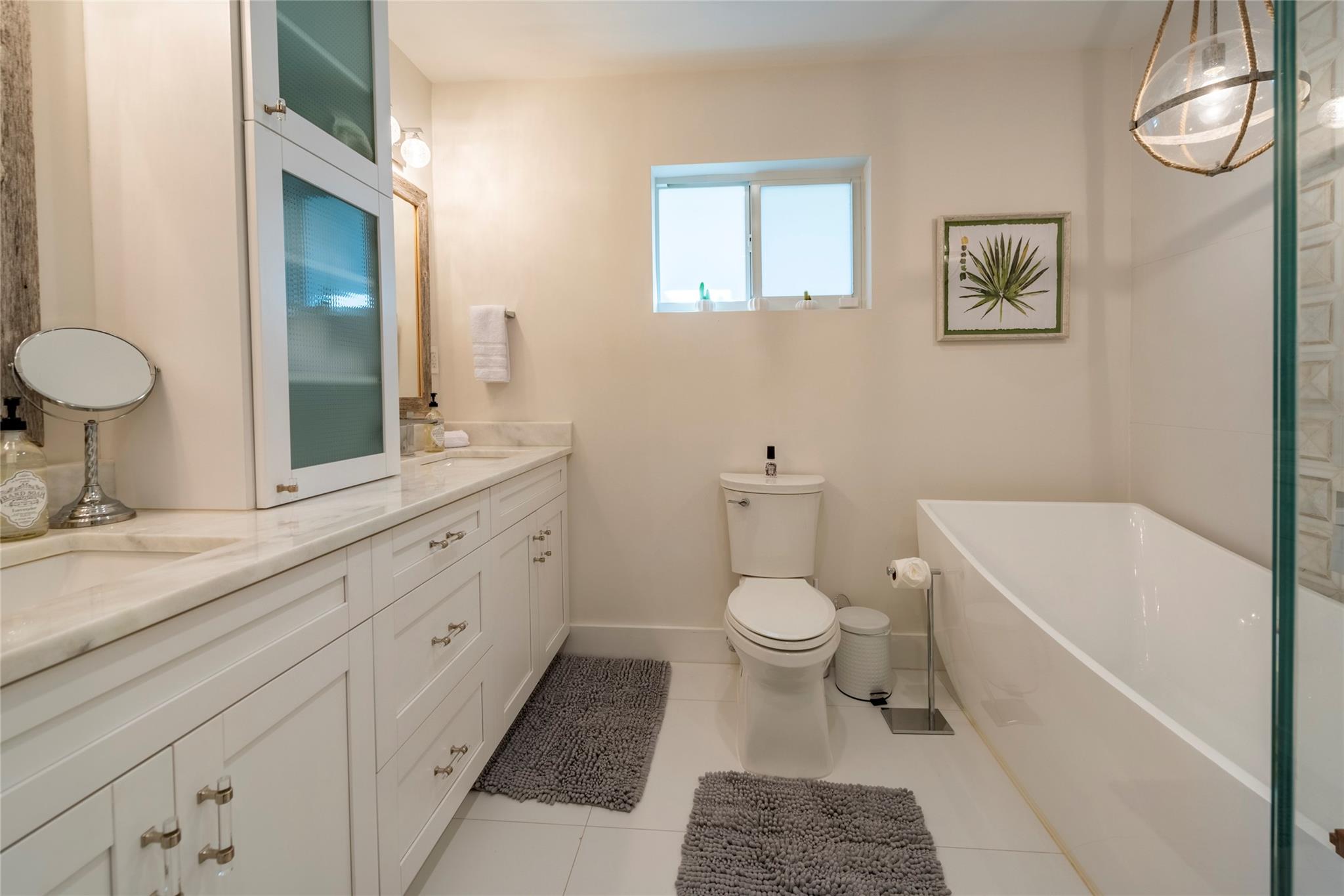 1959 SE 25th Ave Fort Lauderdale, FL 33316