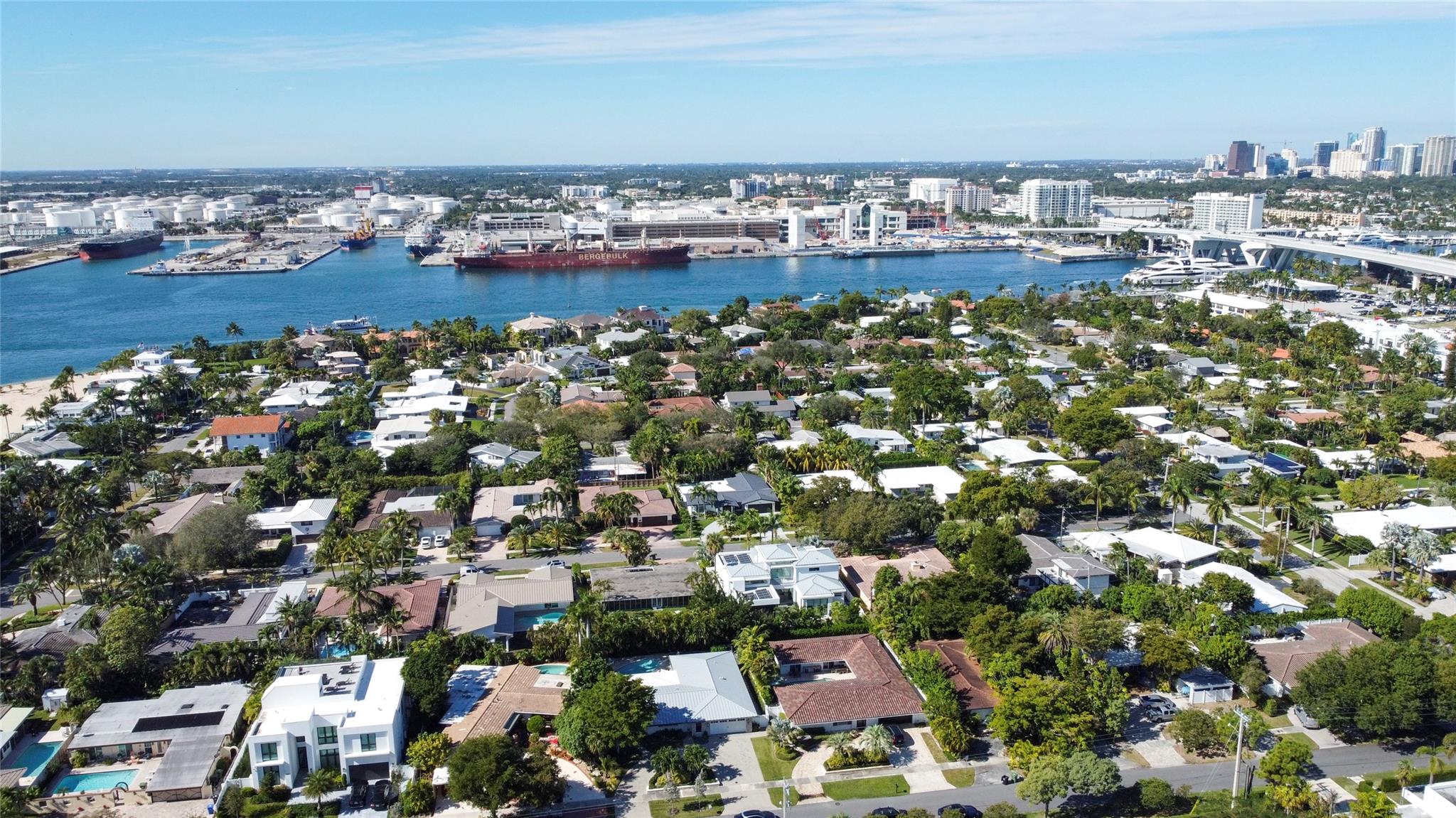 1959 SE 25th Ave Fort Lauderdale, FL 33316