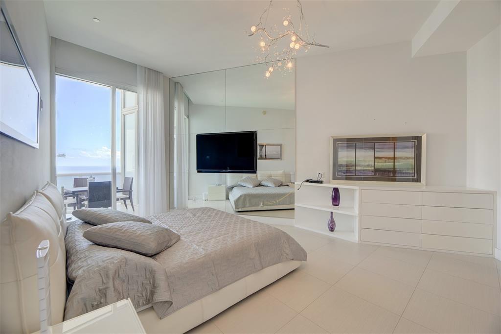 15901 Collins Ave #Ph4303 Sunny Isles Beach, FL 33160