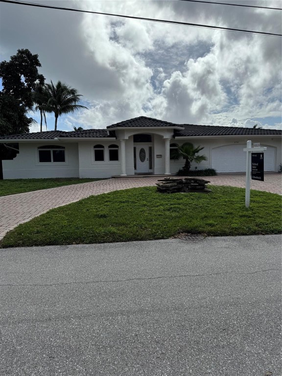 2732 NE 10th Pompano Beach, FL 33062