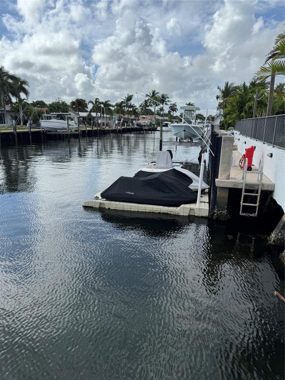 2732 NE 10th Pompano Beach, FL 33062