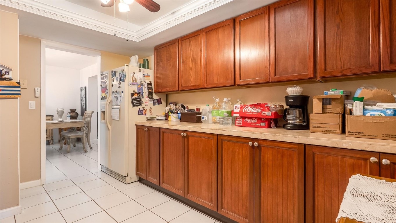 1032 NE 4th Hallandale Beach, FL 33009