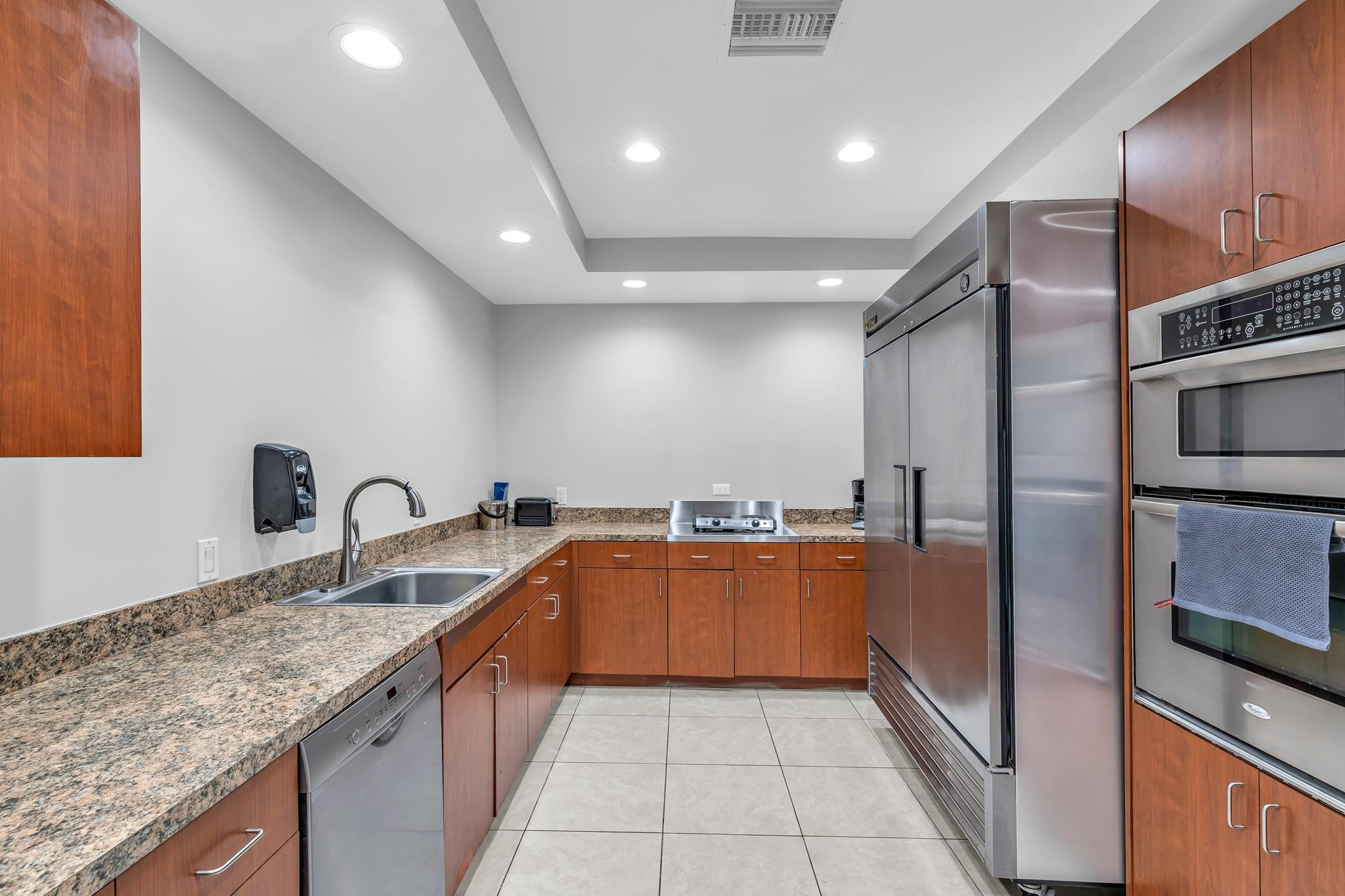 3300 NE 36th #1110 Fort Lauderdale, FL 33308