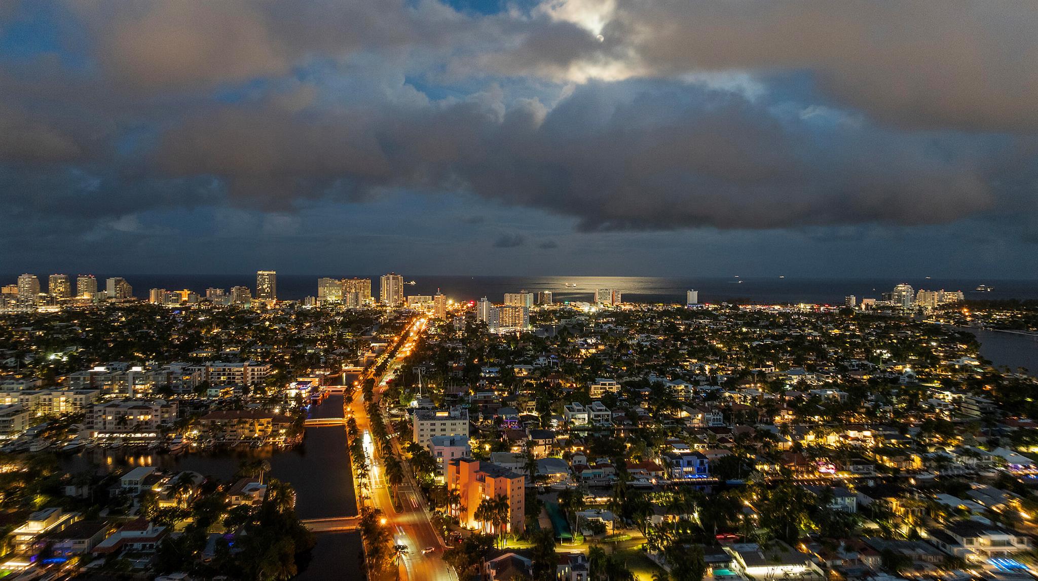 image Paramount Ft Lauderdale C100