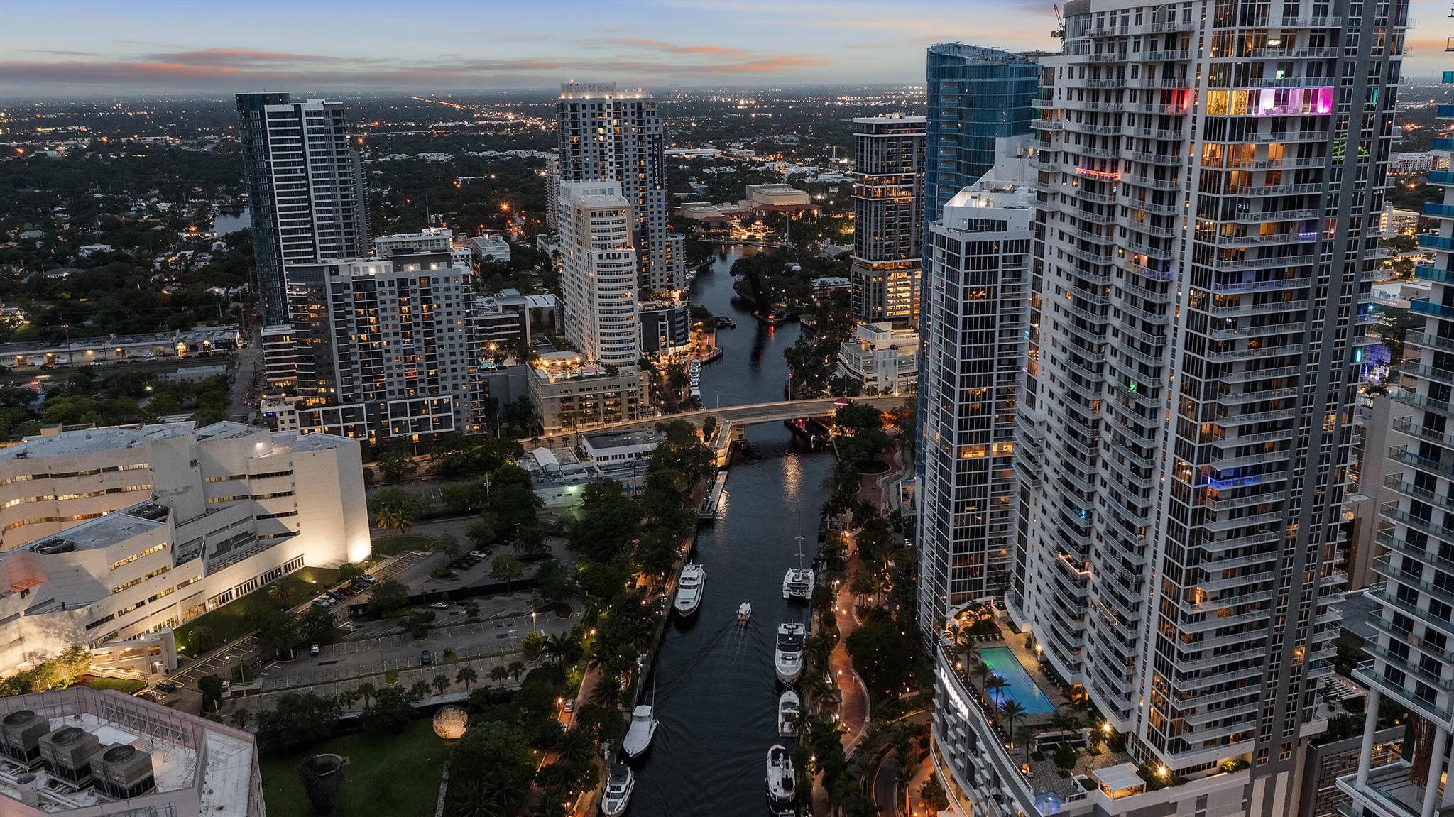 image Paramount Ft Lauderdale C84