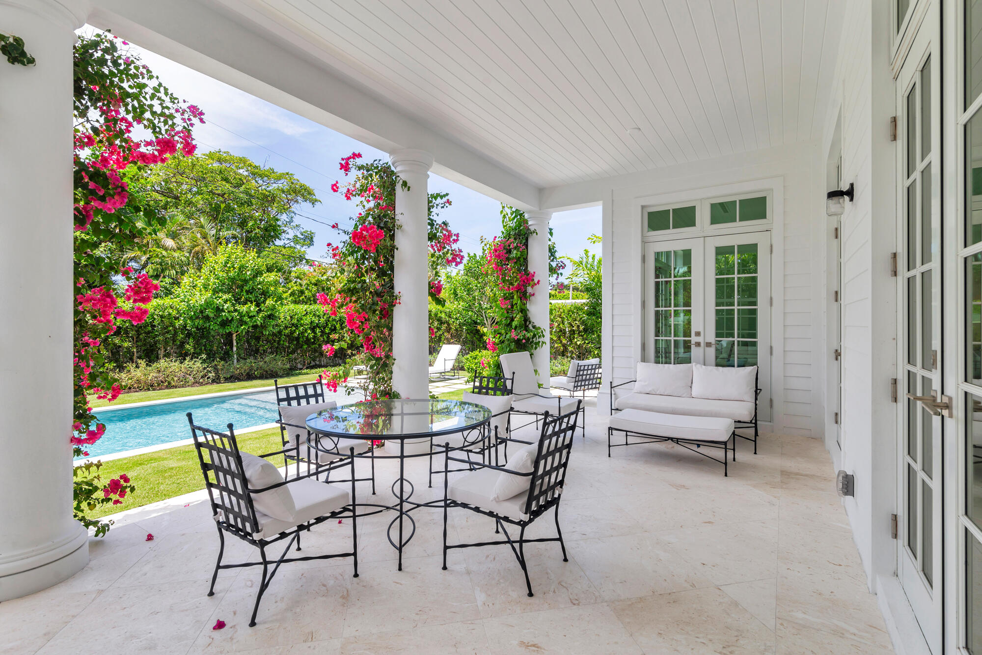 205 Gray West Palm Beach, FL 33405