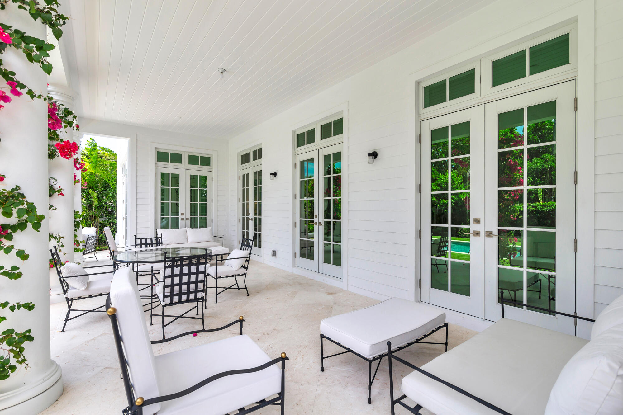 205 Gray West Palm Beach, FL 33405