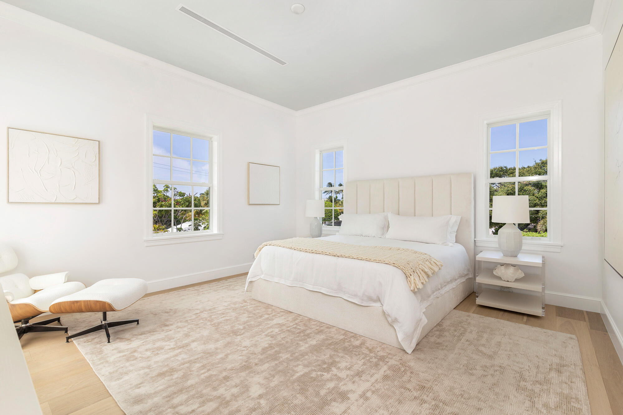 205 Gray West Palm Beach, FL 33405