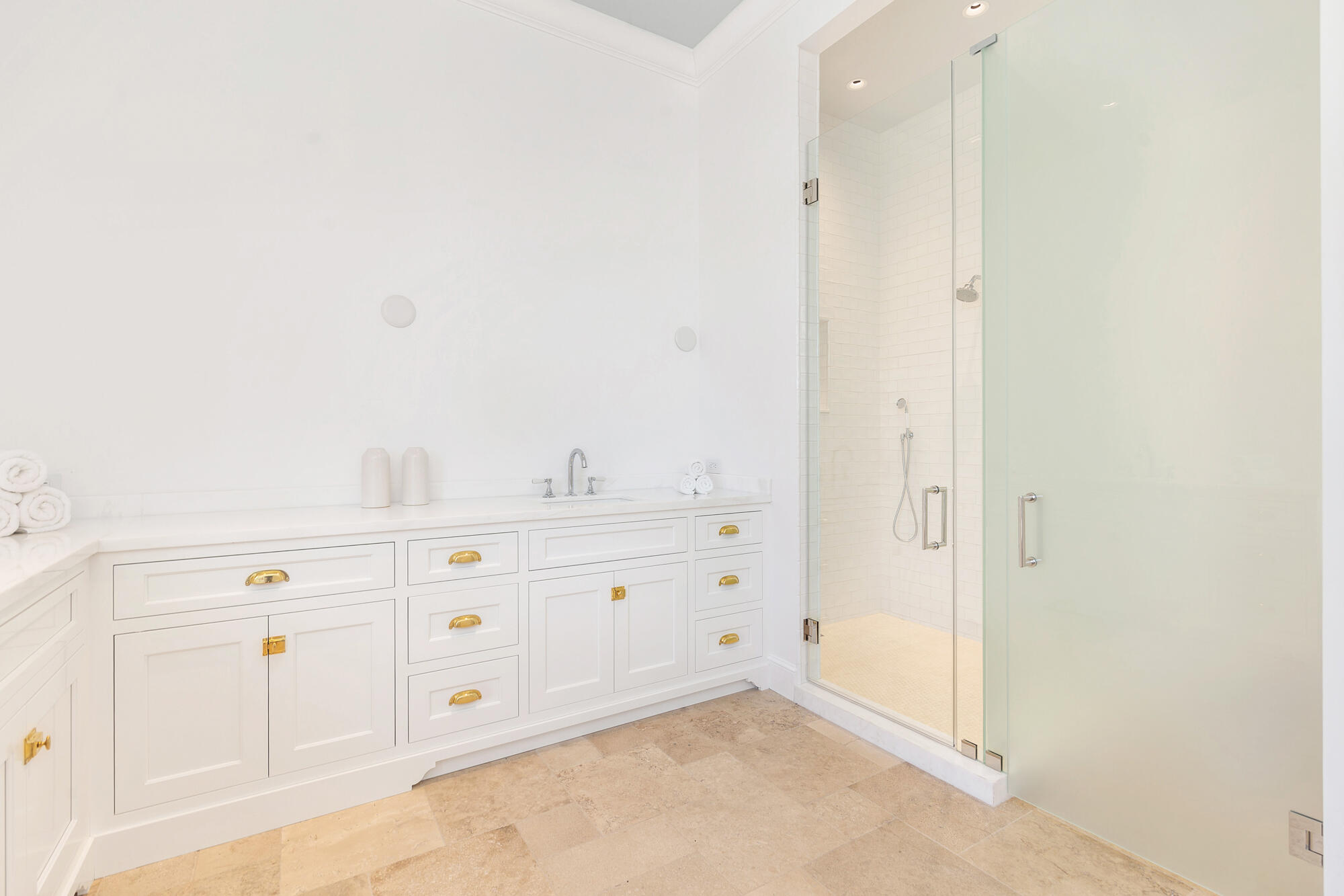 205 Gray West Palm Beach, FL 33405