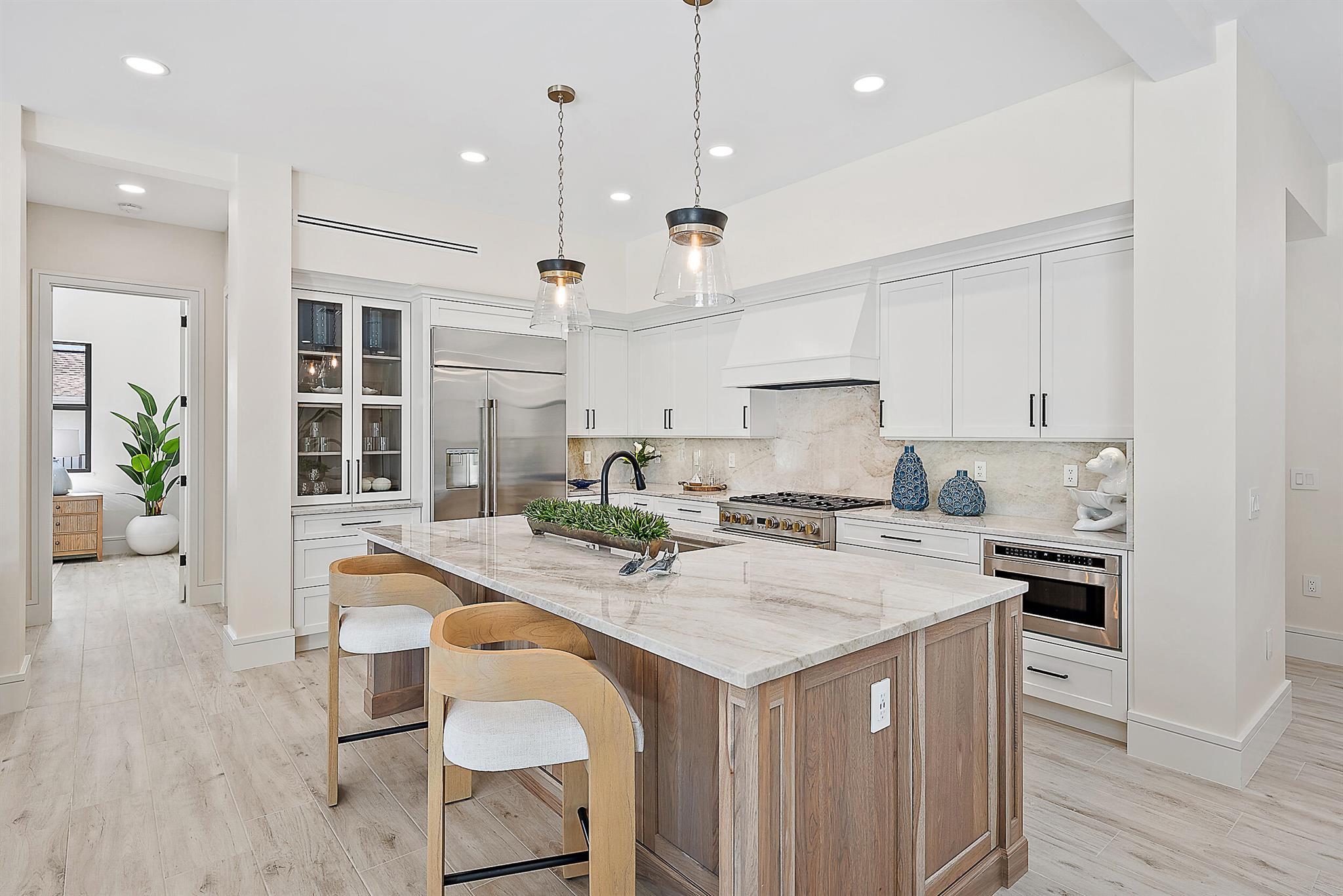 325 Fairway Tequesta, FL 33469