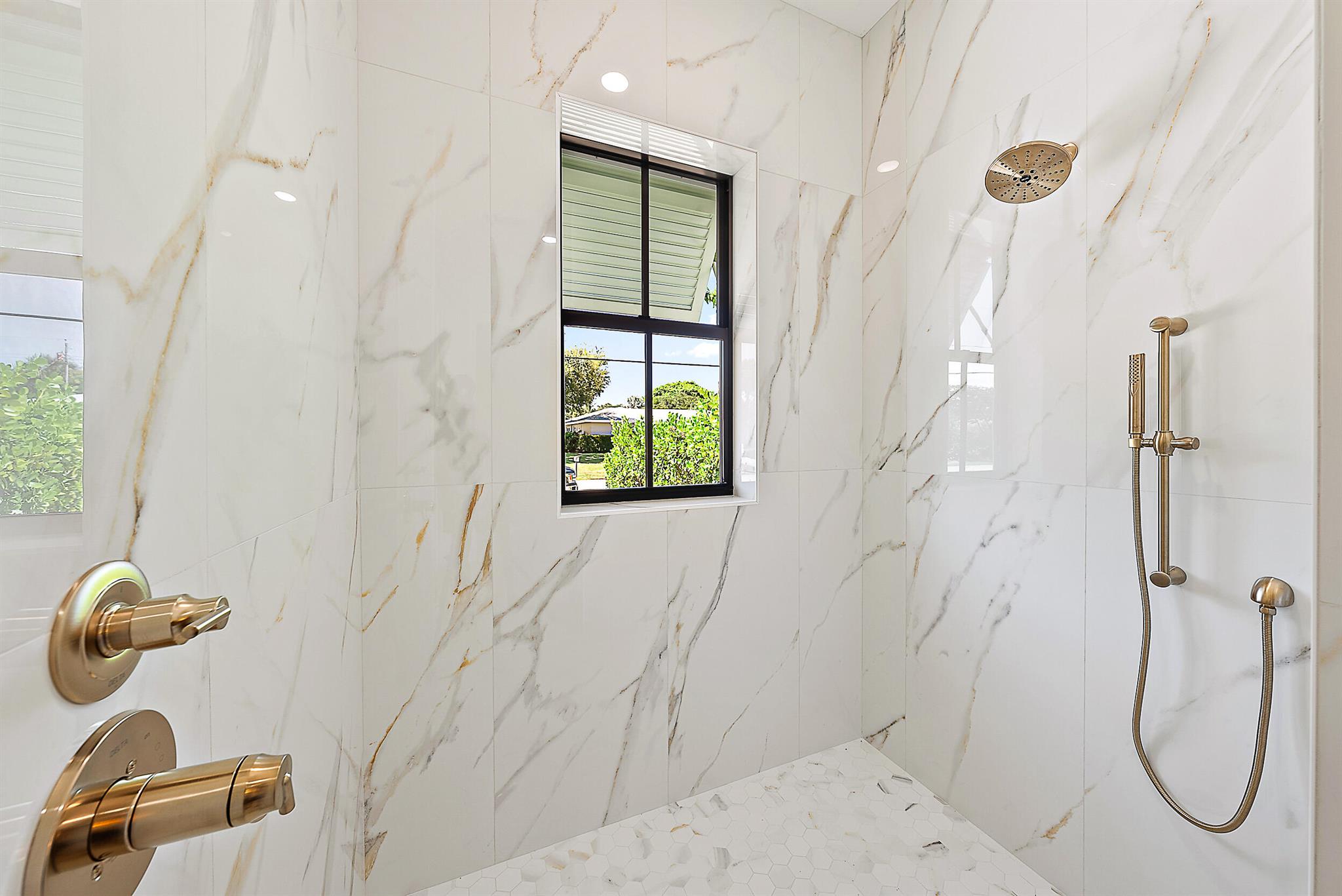 325 Fairway Tequesta, FL 33469