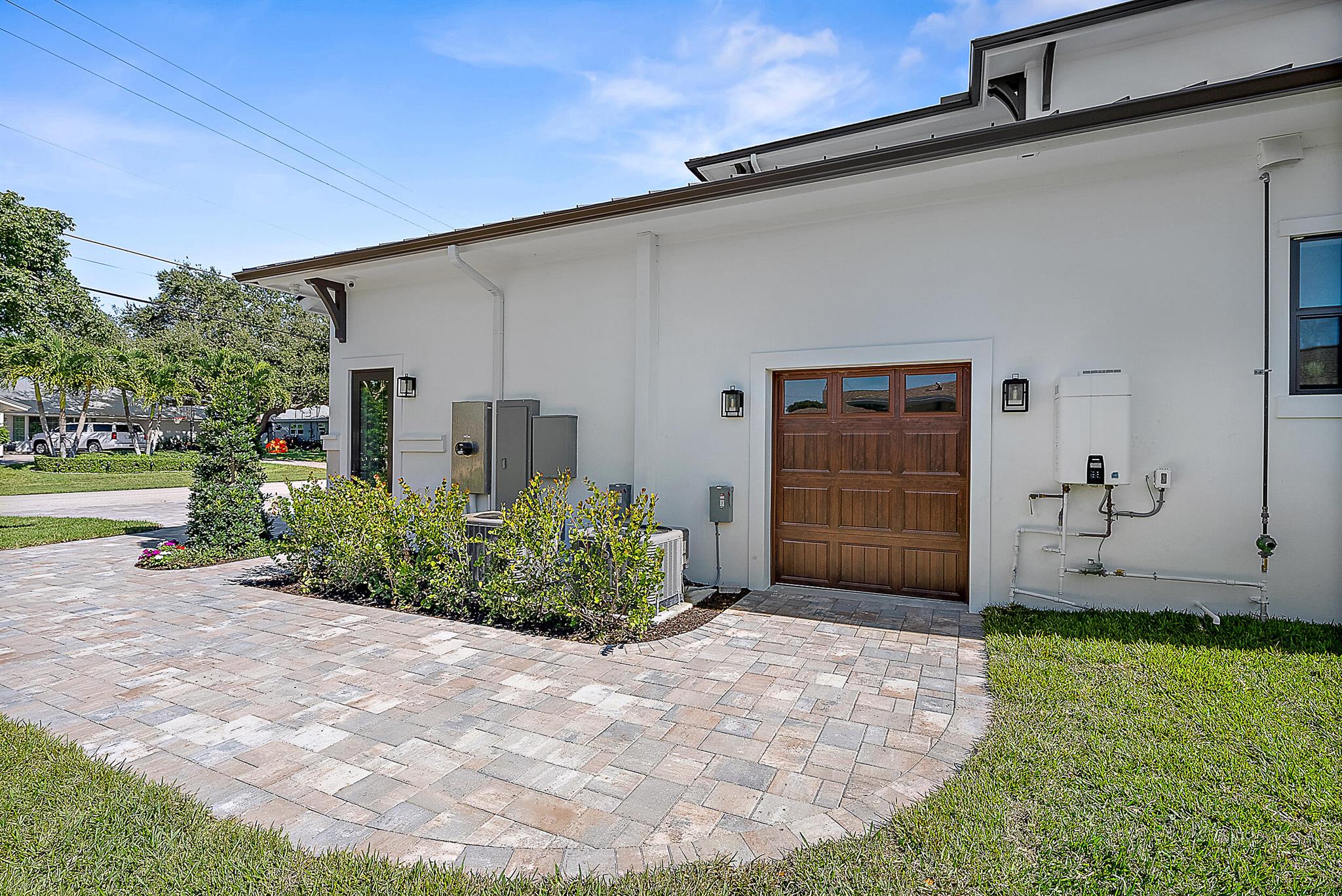 325 Fairway Tequesta, FL 33469
