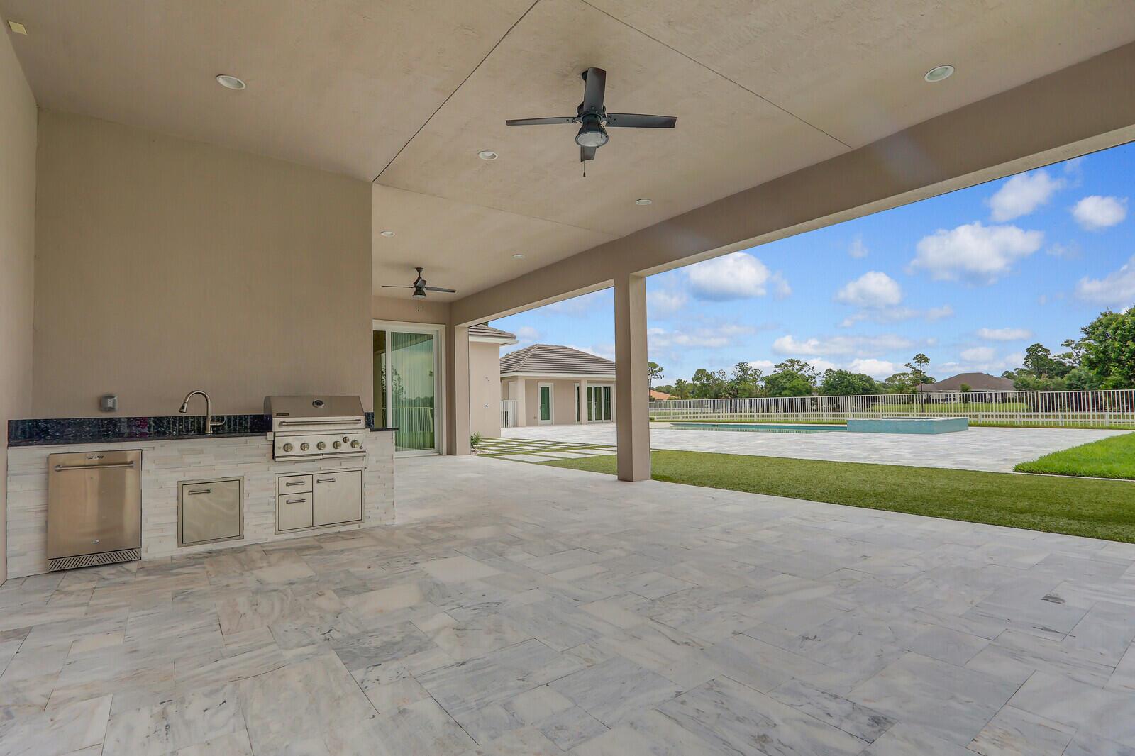 10032 Calabrese Trl Jupiter, FL 33478