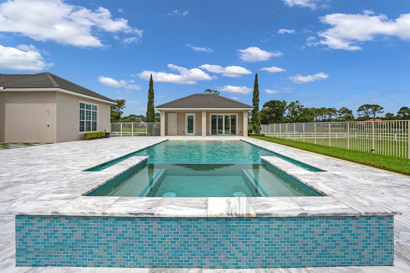 10032 Calabrese Trl Jupiter, FL 33478