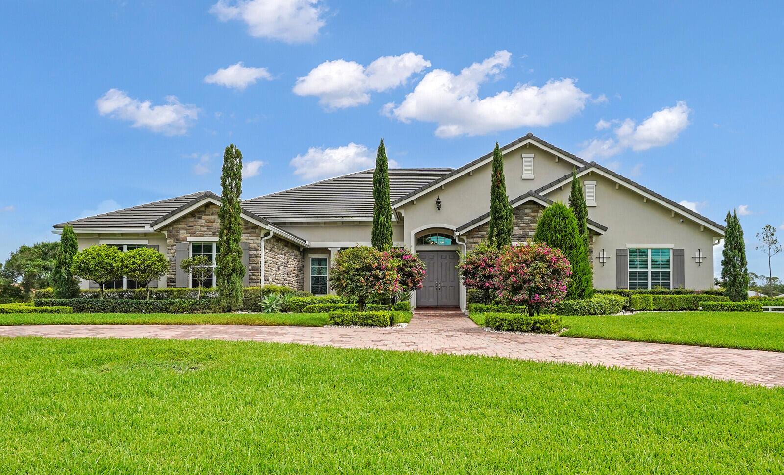 10032 Calabrese Trl Jupiter, FL 33478