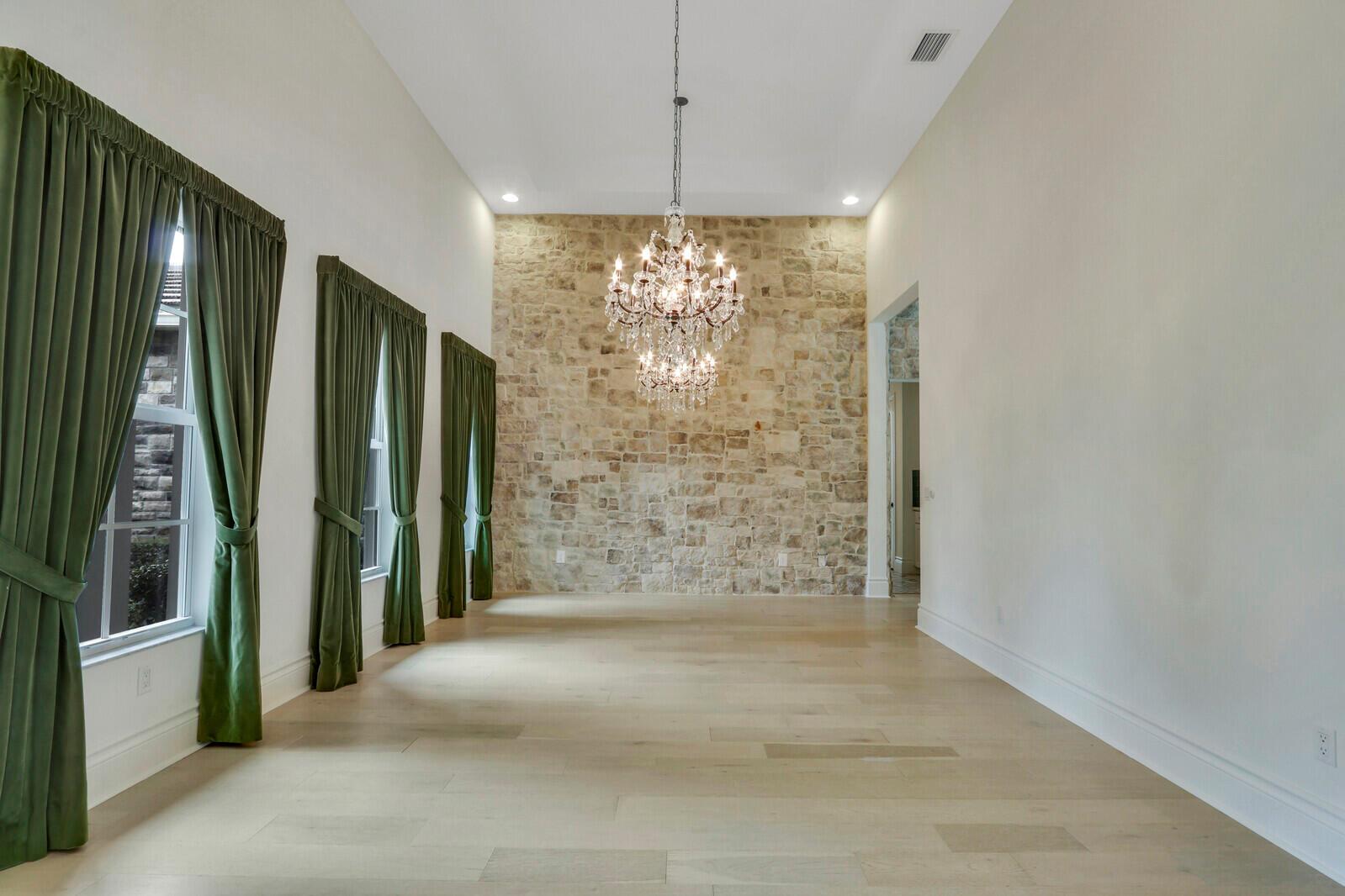 10032 Calabrese Trl Jupiter, FL 33478