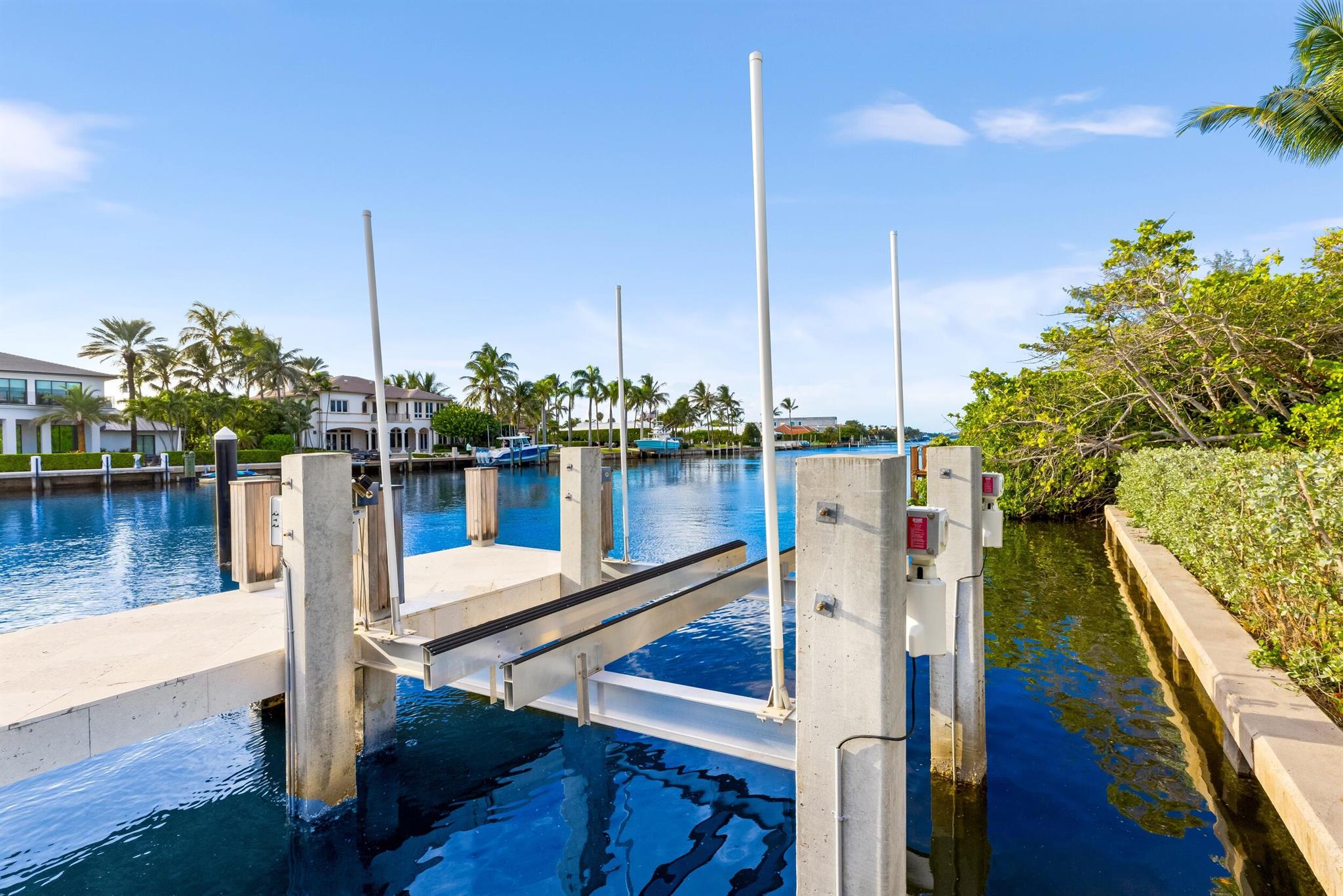 1460 S Ocean Blvd Manalapan, FL 33462 1460 S Ocean Blvd Manalapan, FL 33462