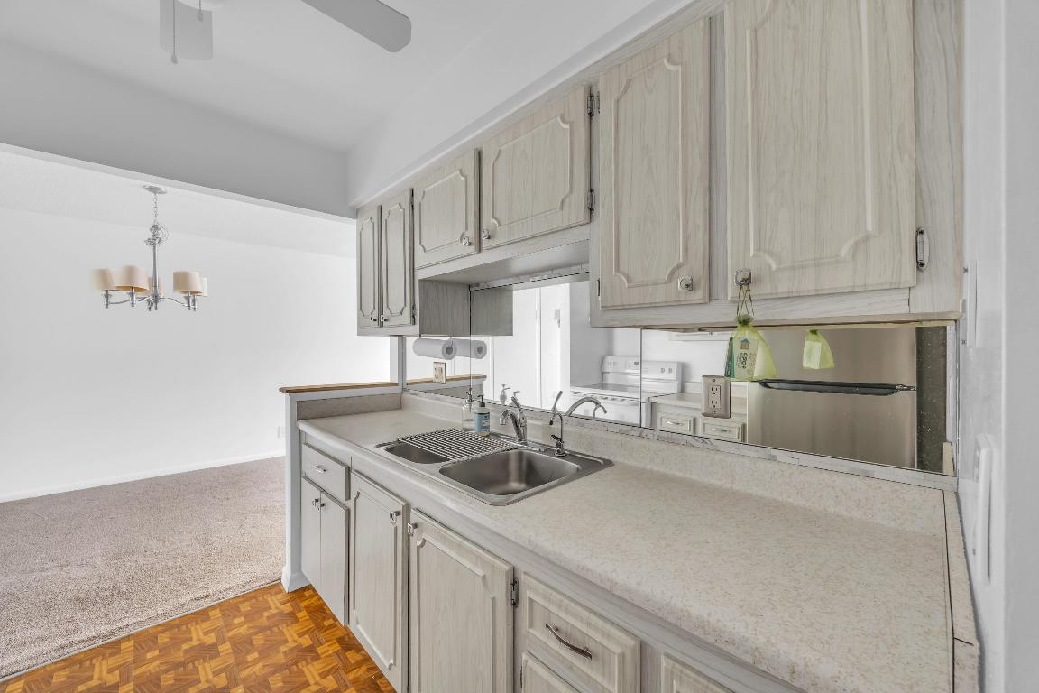 125 Shore #203b North Palm Beach, FL 33408