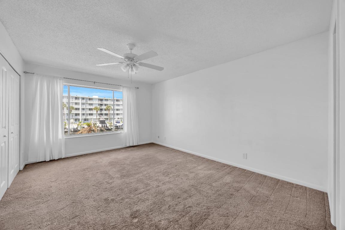 125 Shore #203b North Palm Beach, FL 33408