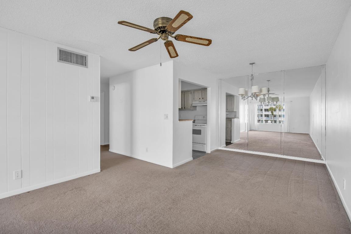 125 Shore #203b North Palm Beach, FL 33408