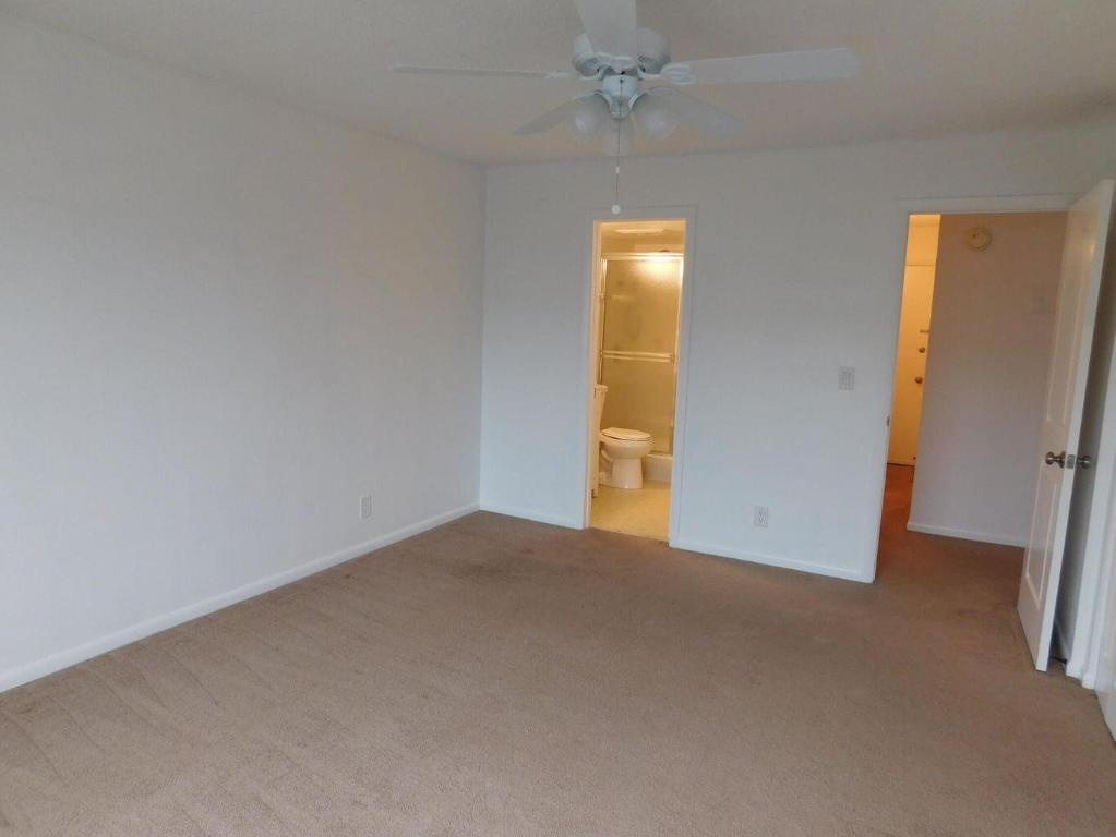 125 Shore #203b North Palm Beach, FL 33408