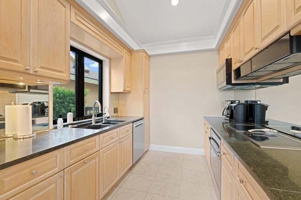 197 Ridge Rd Jupiter, FL 33477