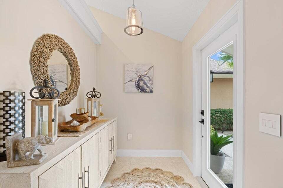 197 Ridge Rd Jupiter, FL 33477