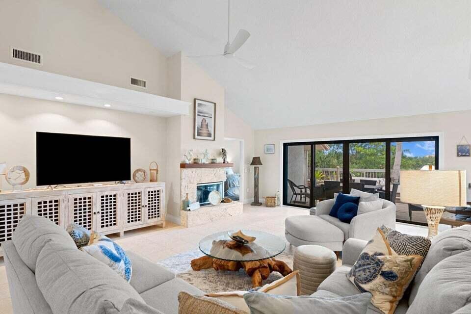 197 Ridge Rd Jupiter, FL 33477