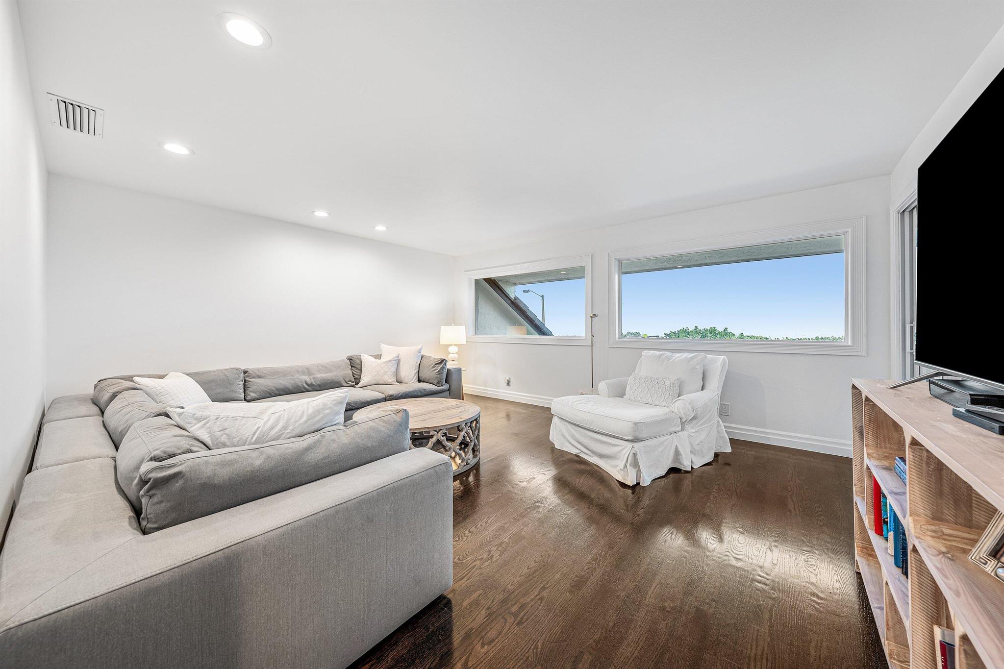 5910 Old Ocean Blvd Ocean Ridge, FL 33435