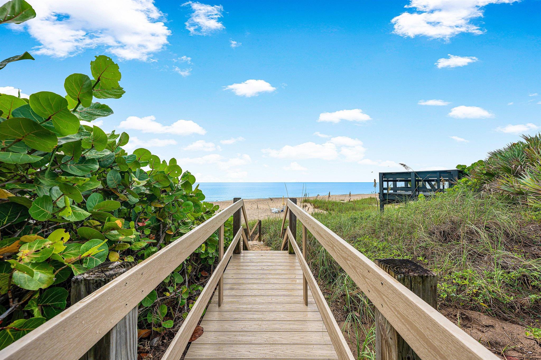 5910 Old Ocean Blvd Ocean Ridge, FL 33435