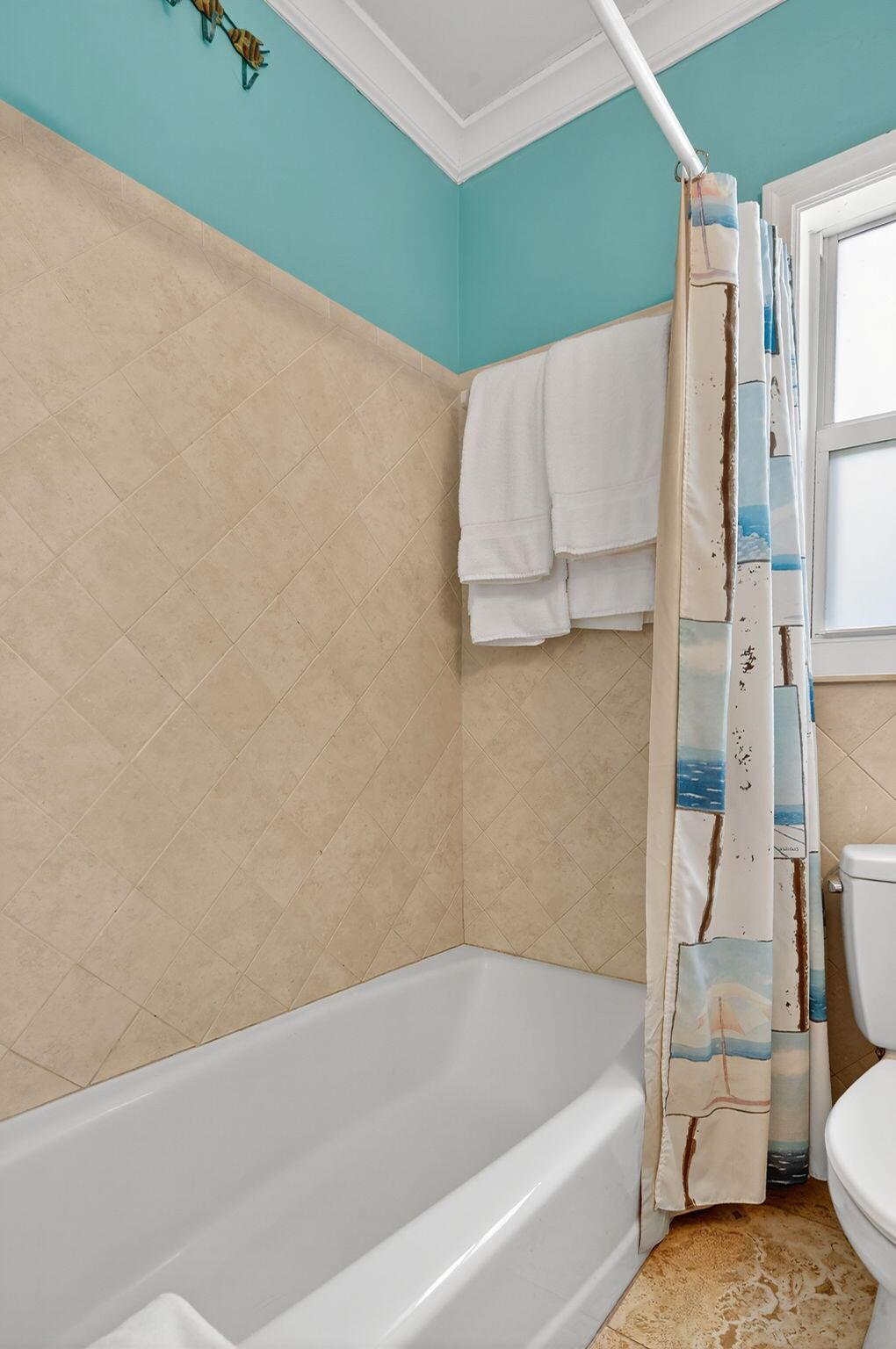 1225 Hillsboro Mile #B2 Hillsboro Beach, FL 33062