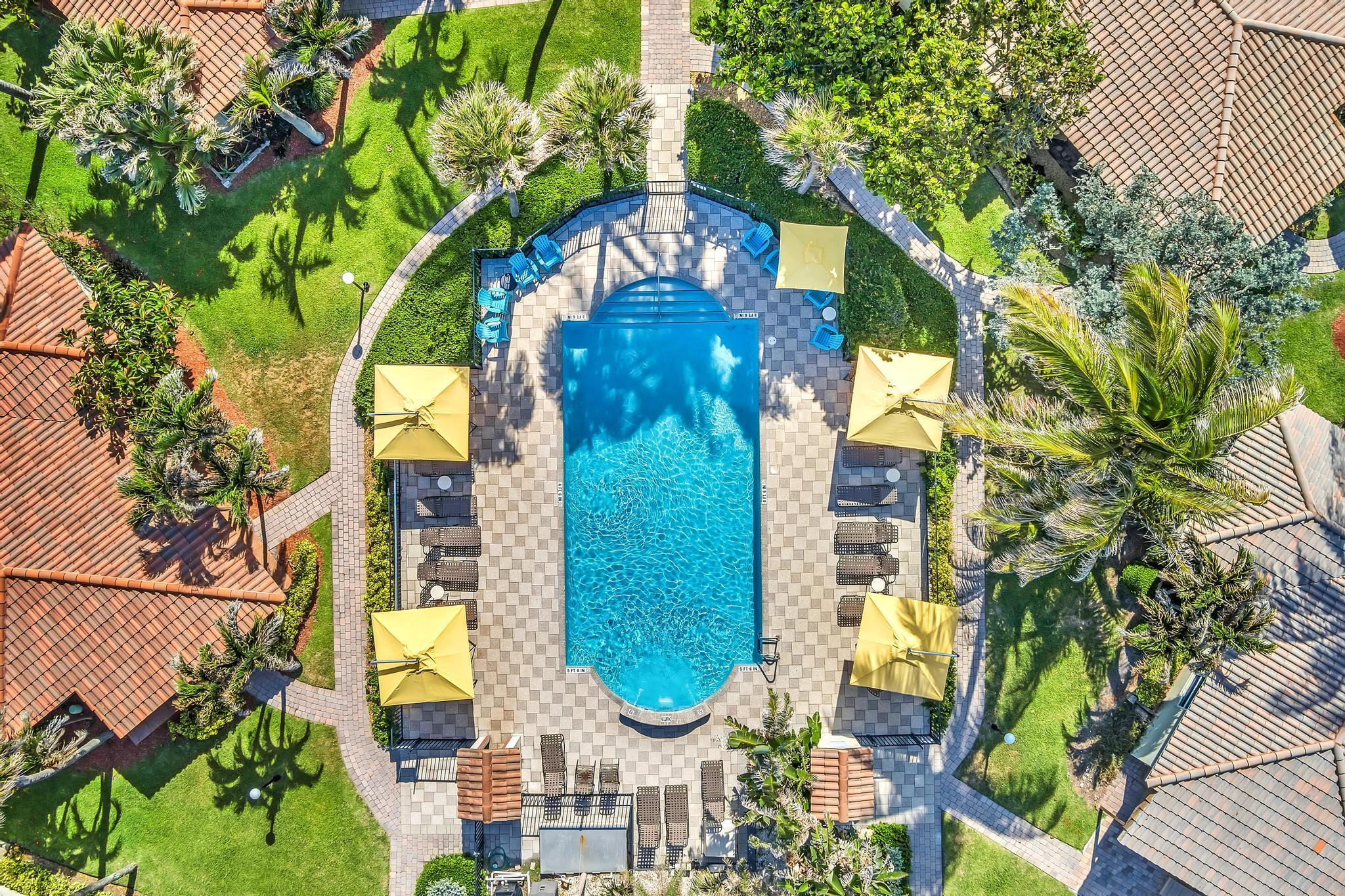 1225 Hillsboro Mile #B2 Hillsboro Beach, FL 33062