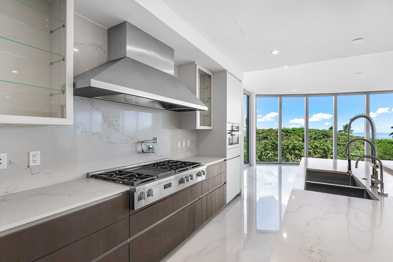 1500 S Beach Rd #301 Tequesta, FL 33469