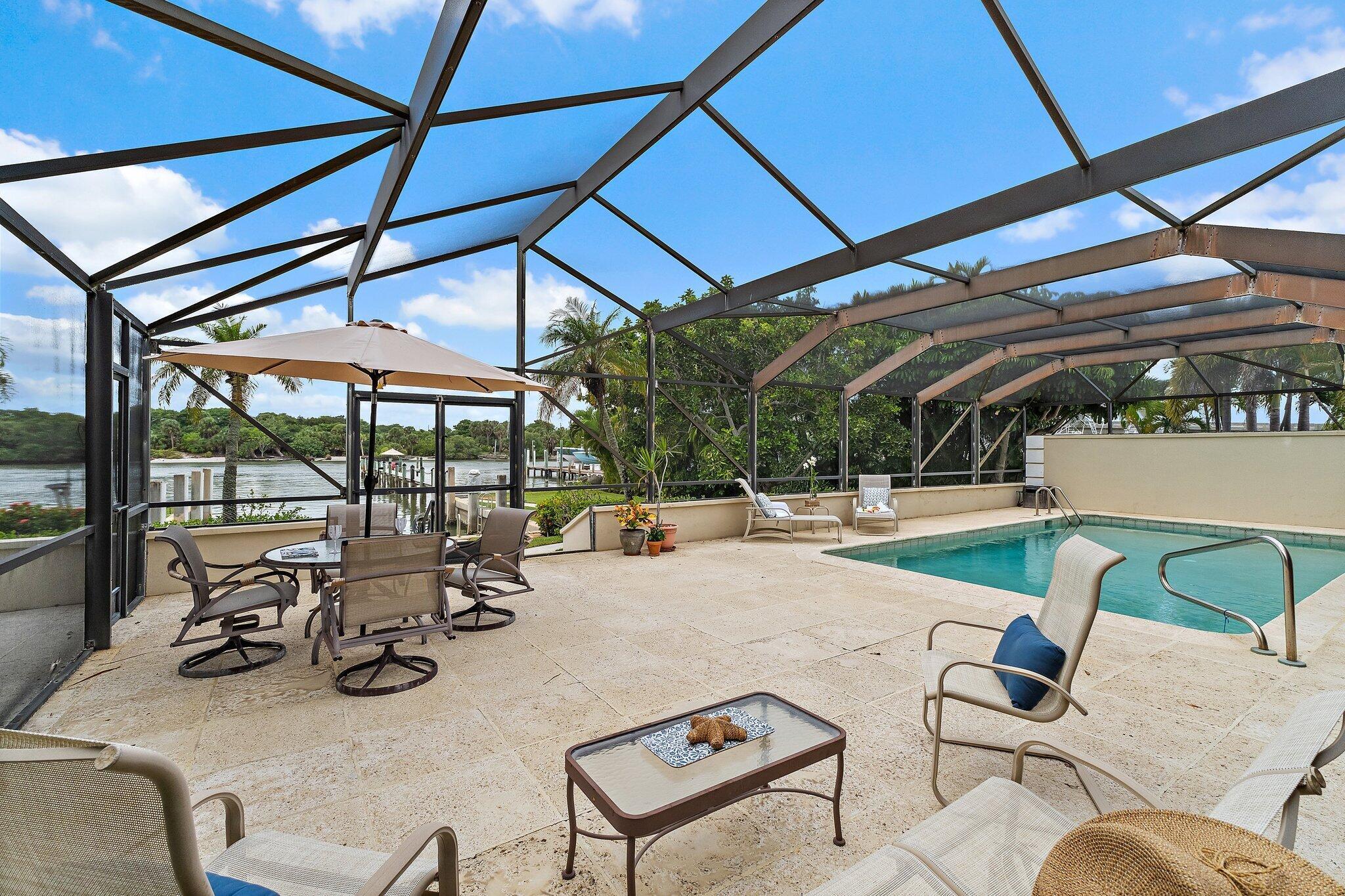 107 Lighthouse Dr Jupiter Inlet Colony, FL 33469