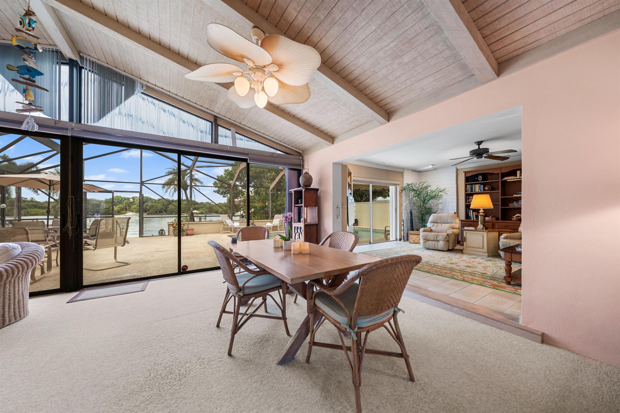 107 Lighthouse Dr Jupiter Inlet Colony, FL 33469