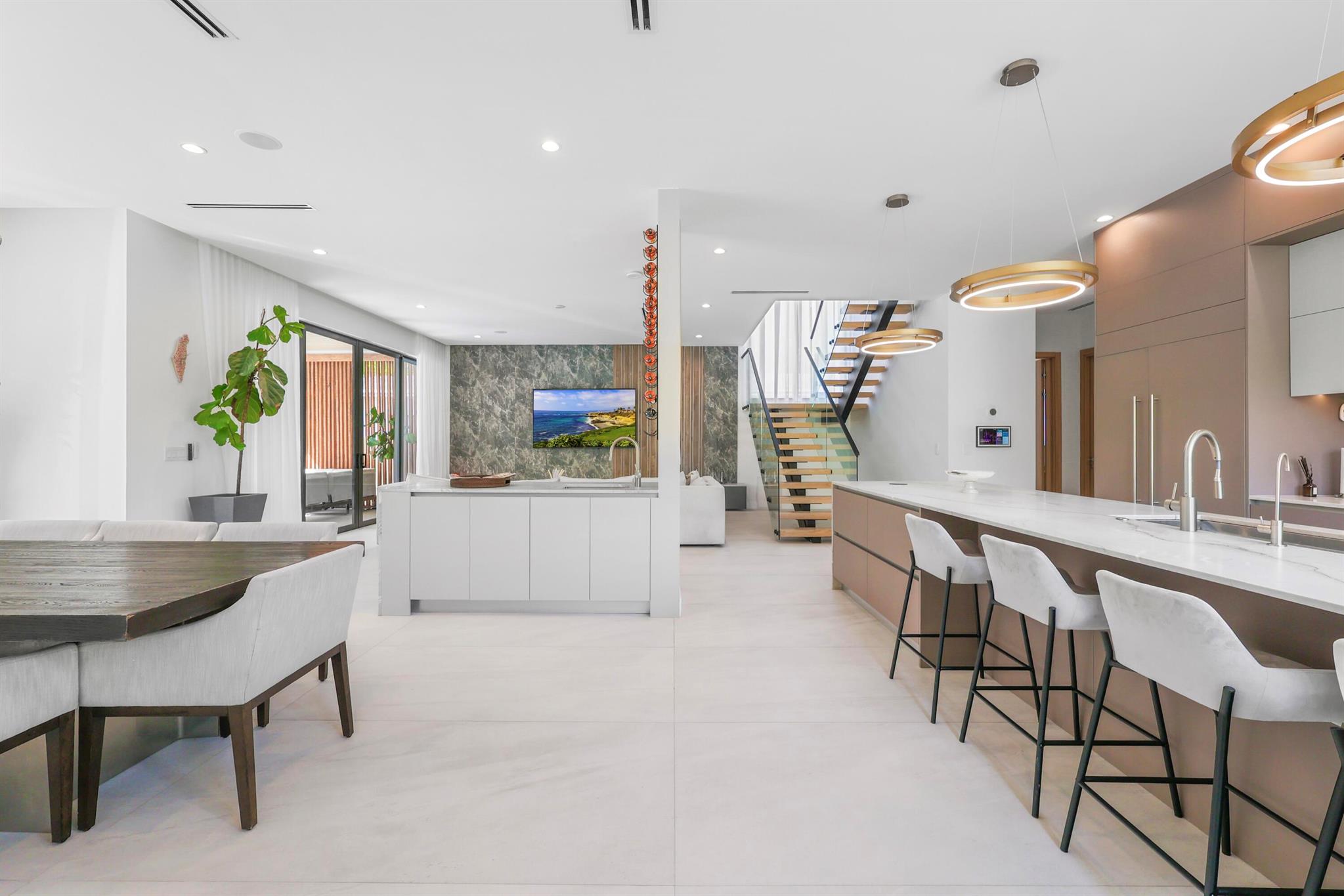 1504 NE 6th St Fort Lauderdale, FL 33304