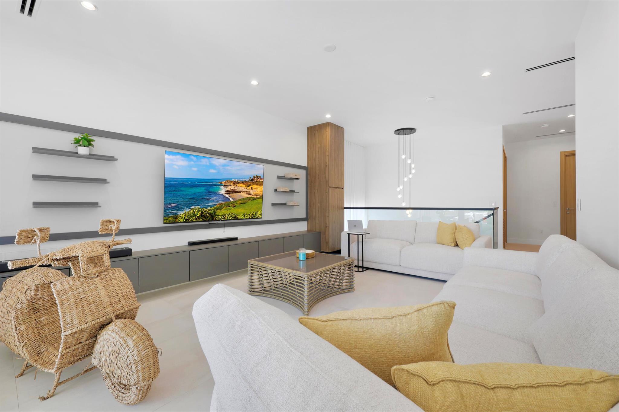 1504 NE 6th St Fort Lauderdale, FL 33304