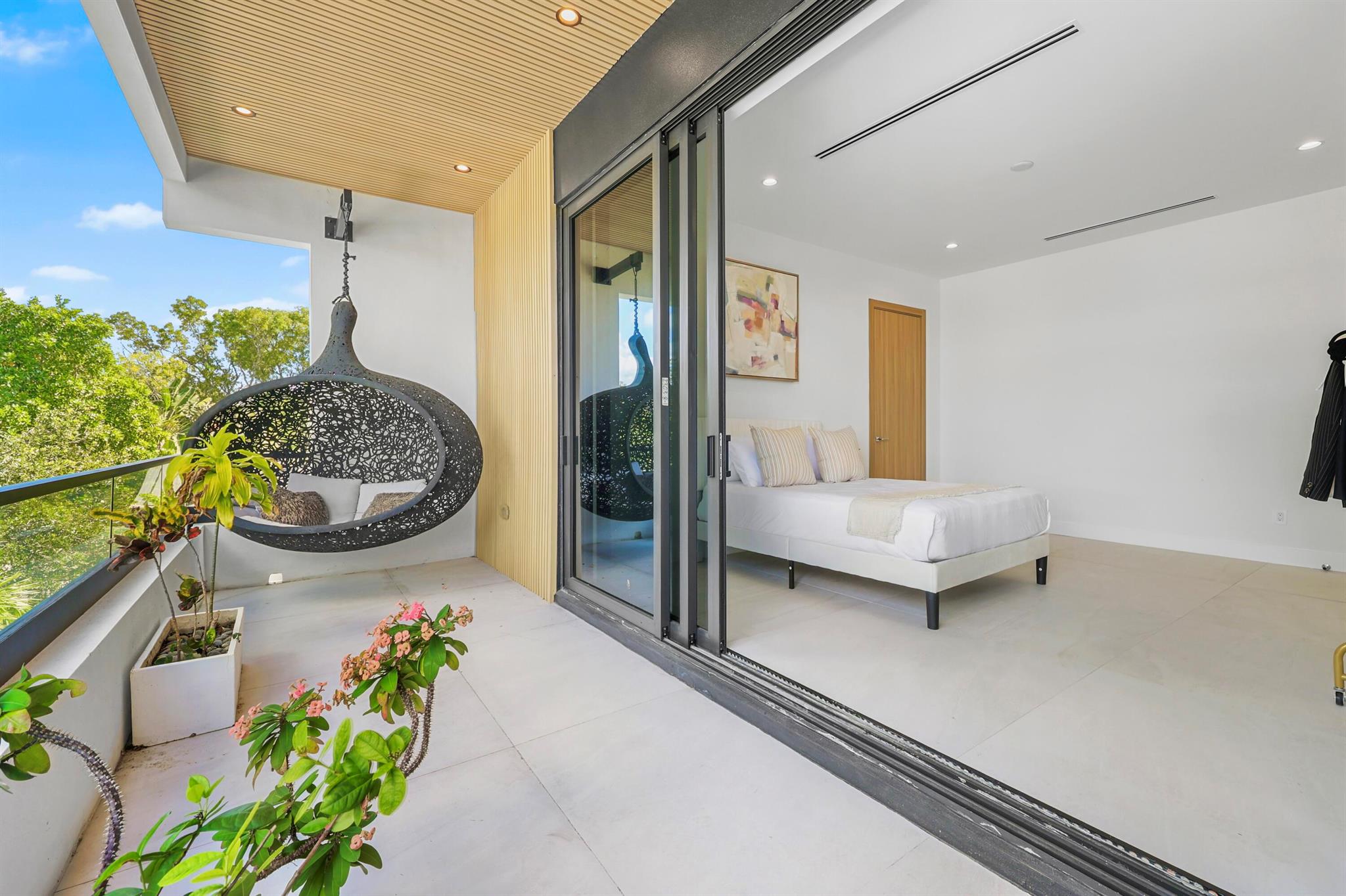 1504 NE 6th St Fort Lauderdale, FL 33304