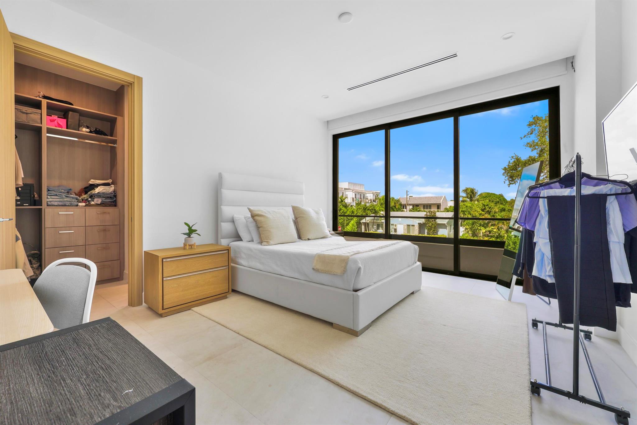 1504 NE 6th St Fort Lauderdale, FL 33304