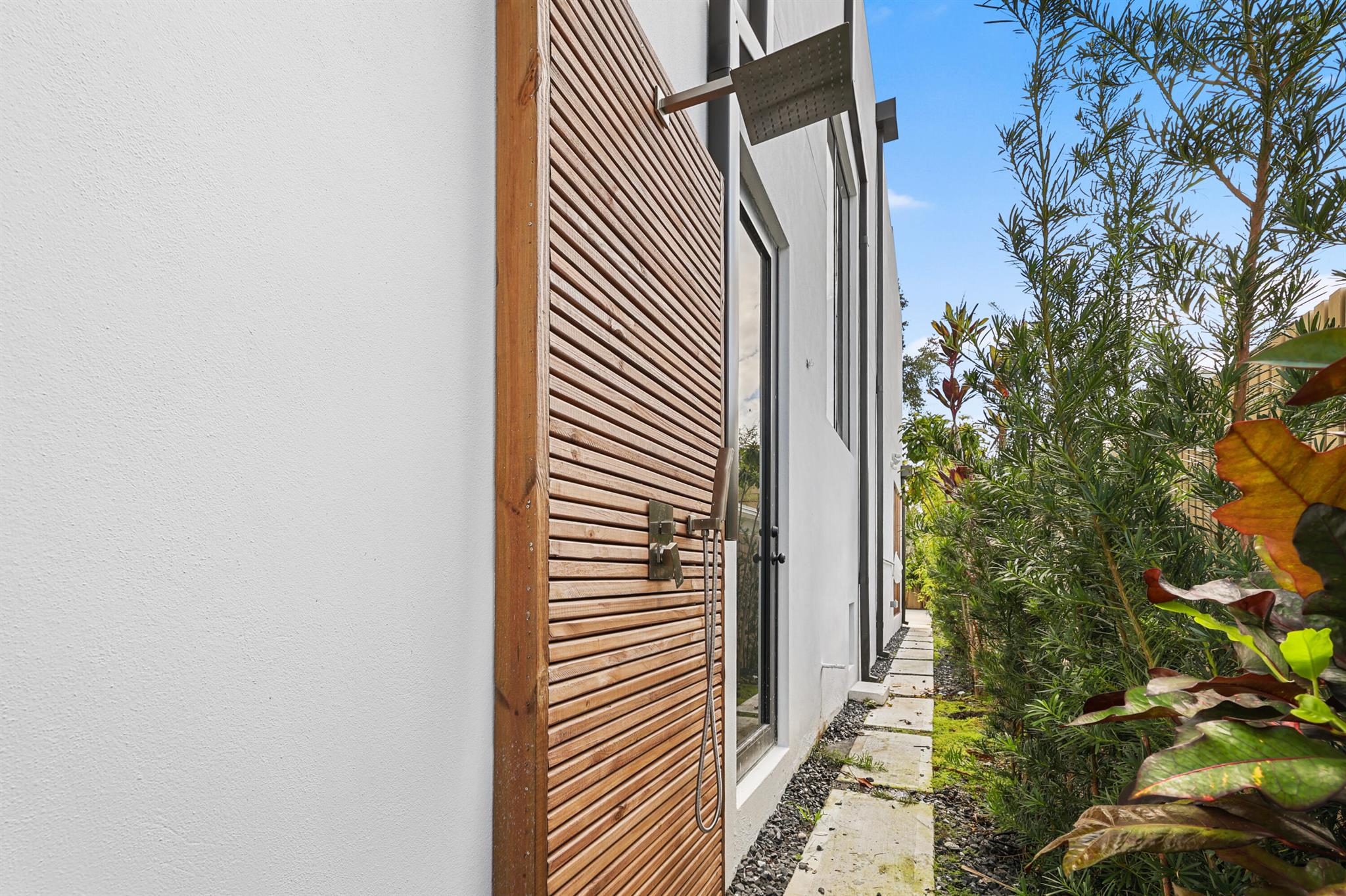 1504 NE 6th St Fort Lauderdale, FL 33304