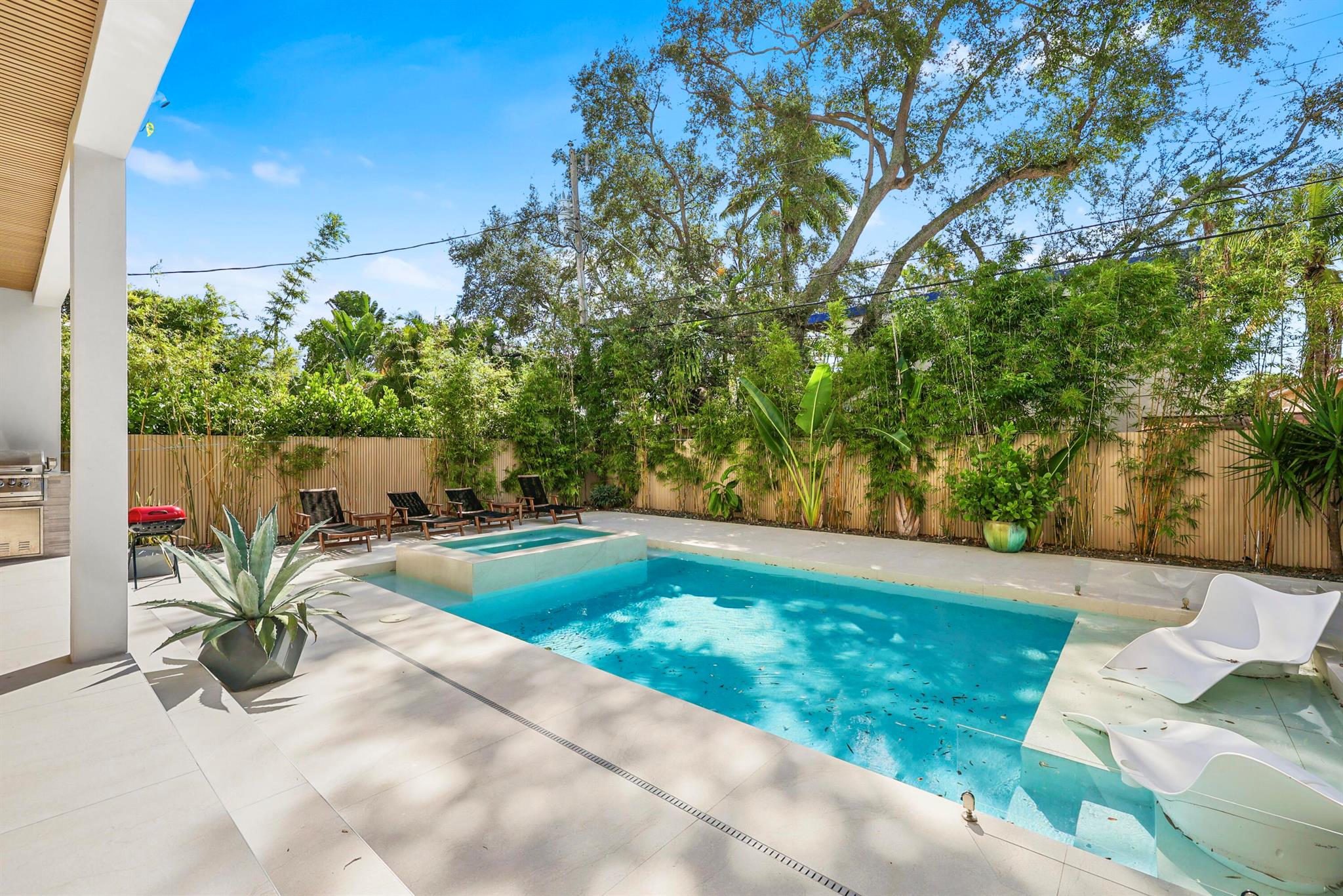 1504 NE 6th St Fort Lauderdale, FL 33304