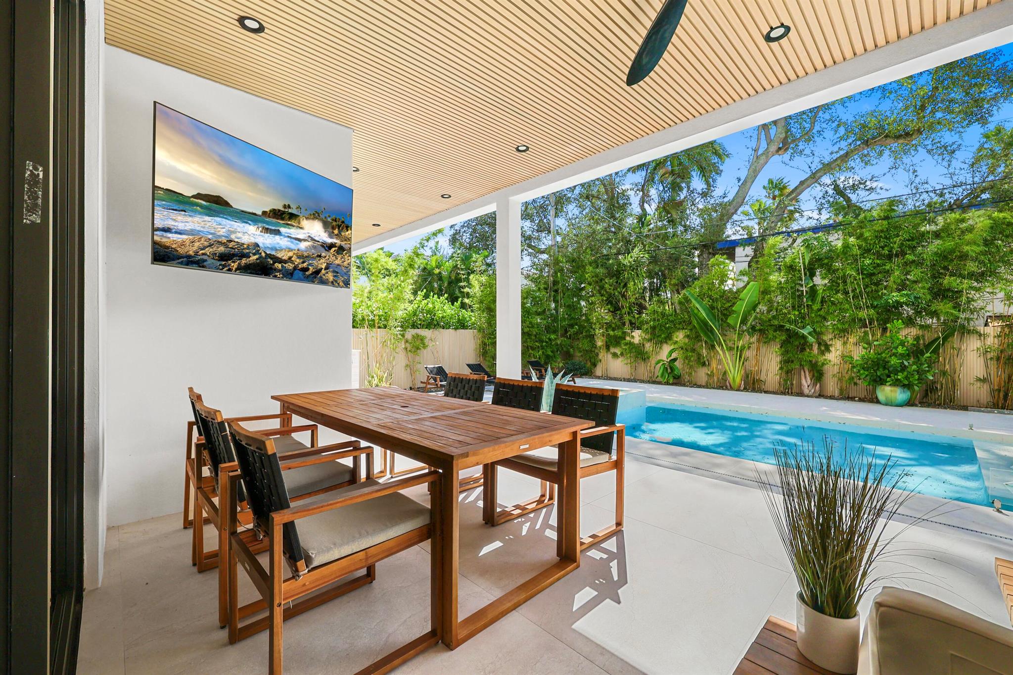 1504 NE 6th St Fort Lauderdale, FL 33304